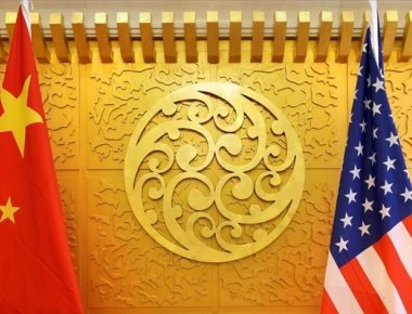 Αγριεύει ο εμπορικός πόλεμος: Η Κίνα σταμάτησε όλες τις εισαγωγές πετρελαίου από τις ΗΠΑ